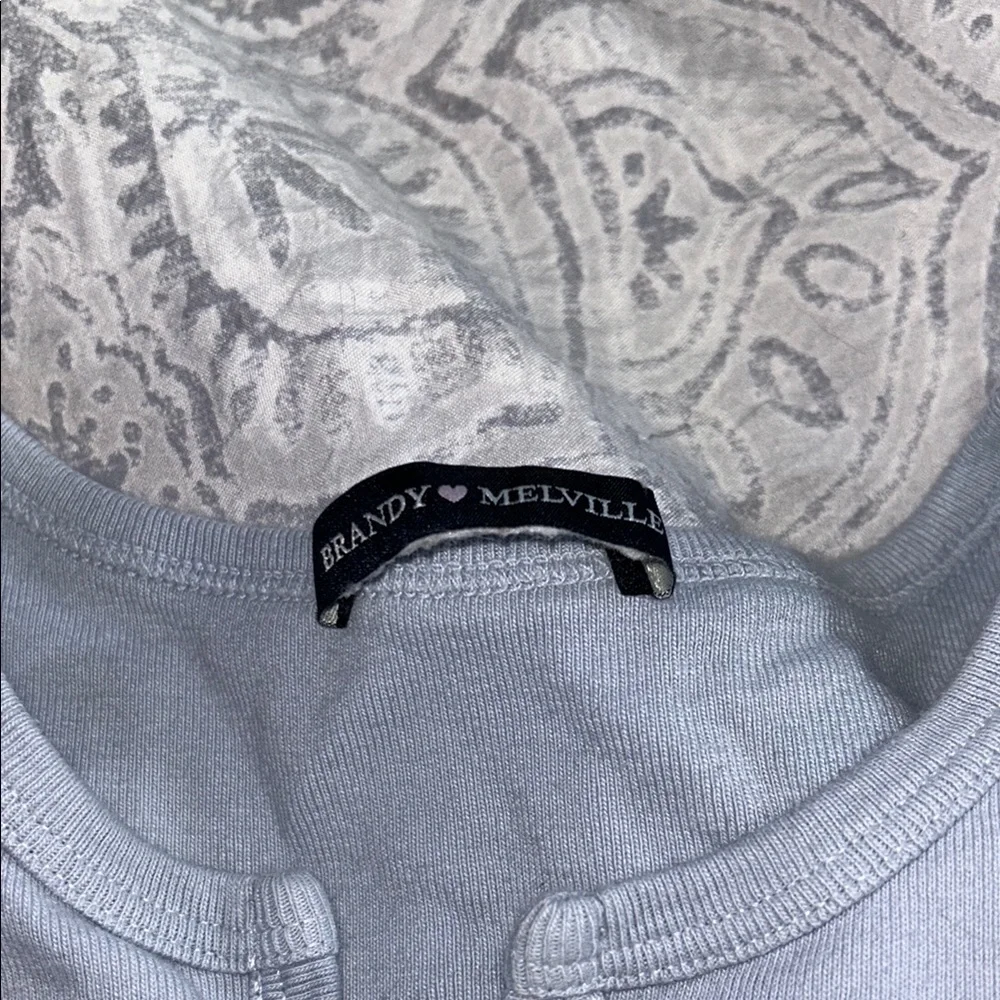 🩷brandy melville baby blue ashlyn tee - Picture 3 of 6
